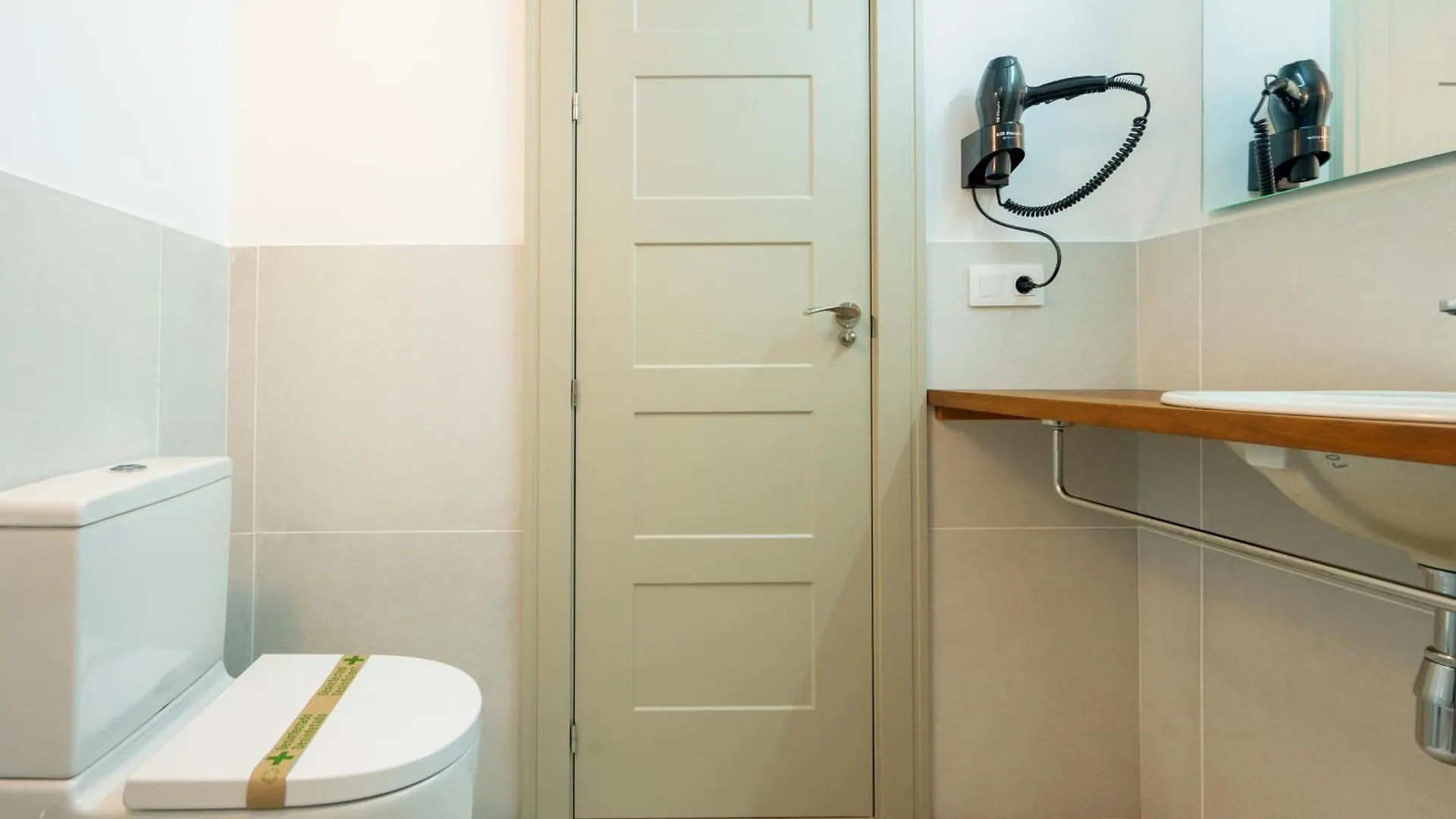 Modern Duplex 2B 2Bath Historic Centre Apartment Seville 0*,  Spain